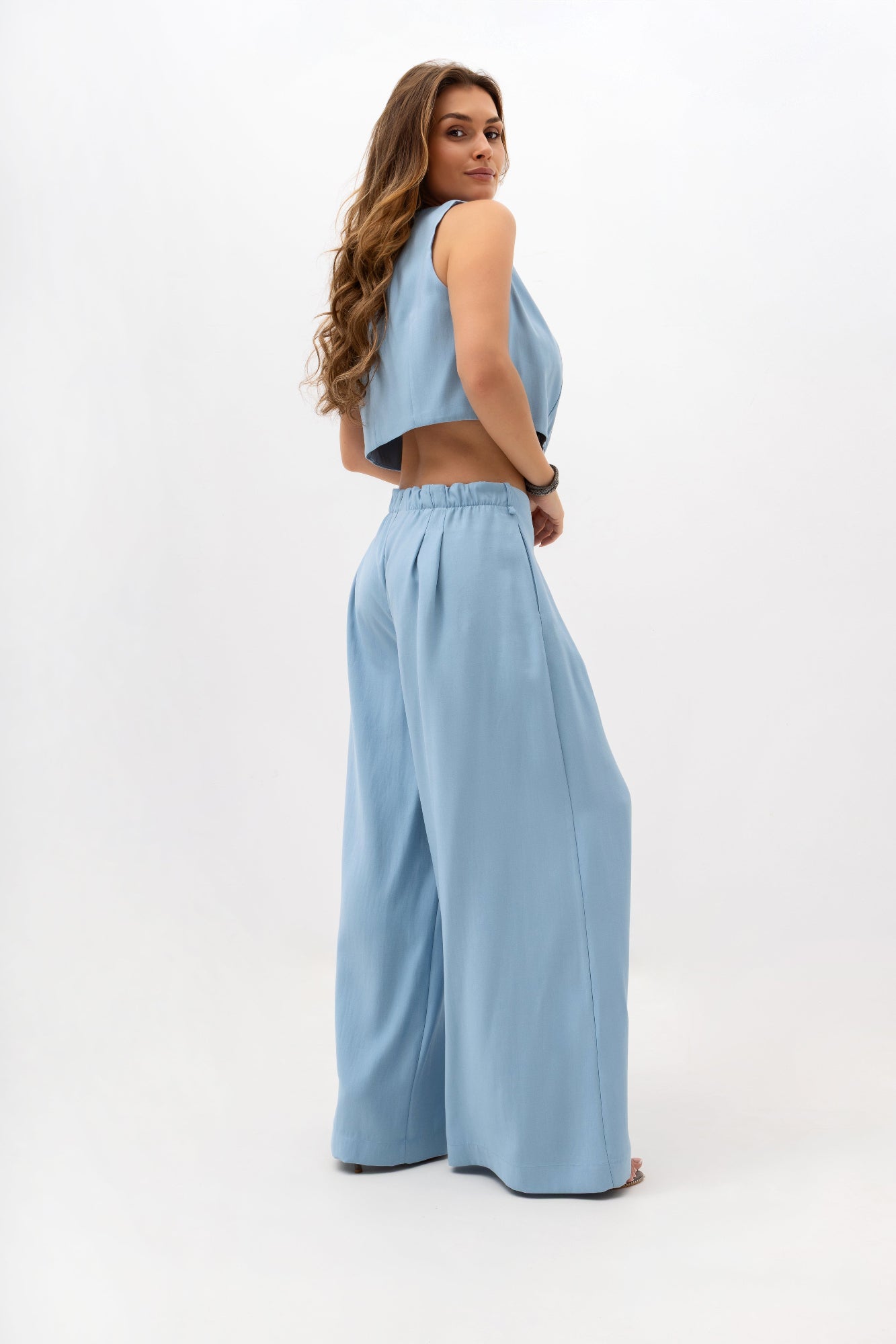 Weit geschnittene Damenhose mit Bundfalten – elegantes Design mit elastischem Bund