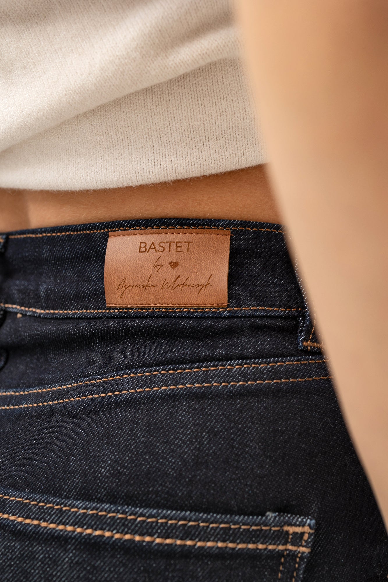 Spodnie jeansowe "Wide Leg" - Bastet by Agnieszka Włodarczyk