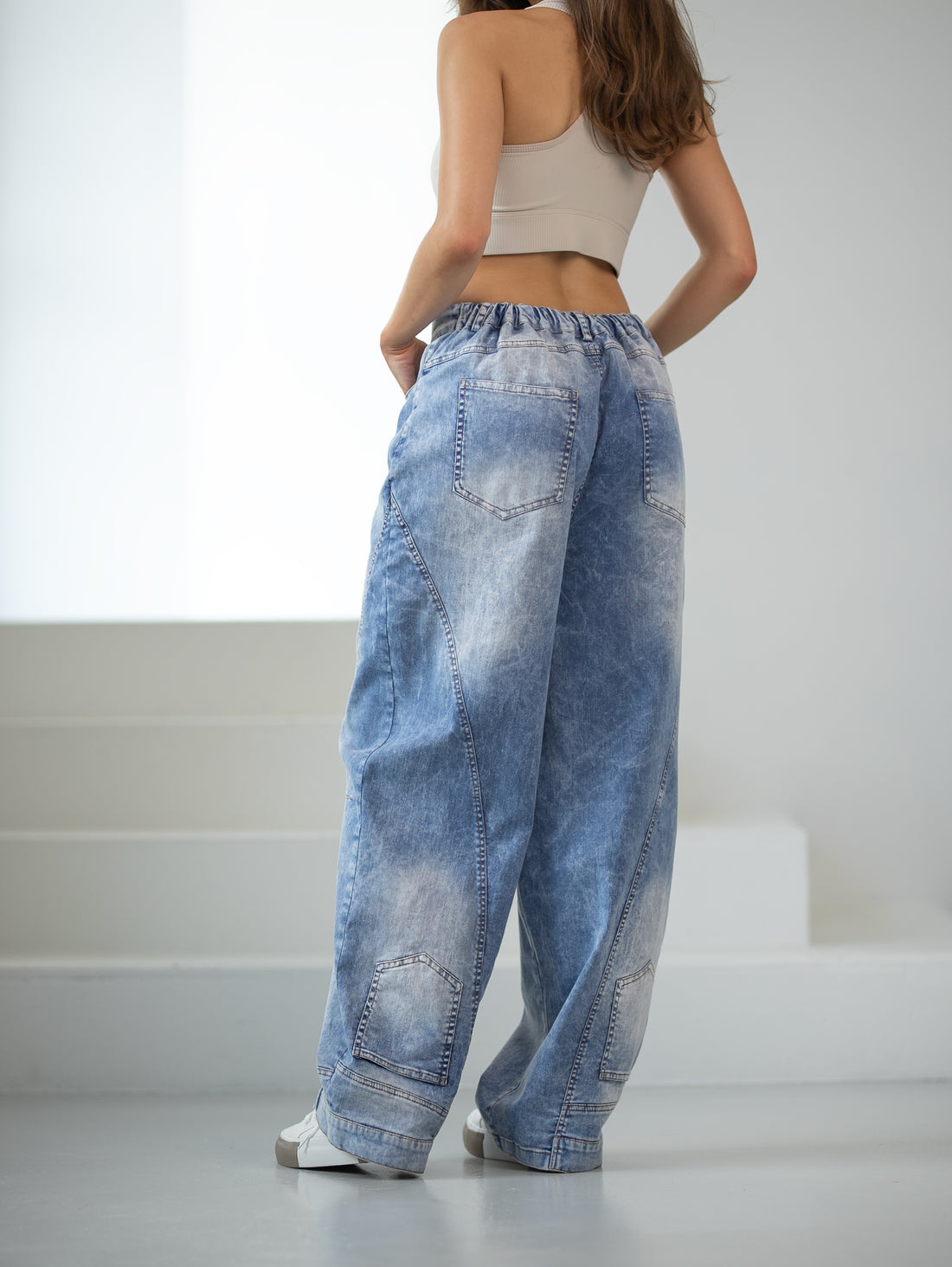 Finezyjne spodnie typu baggy