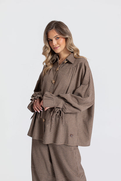 KIRA Koszula damska oversize w kratę z falbankami