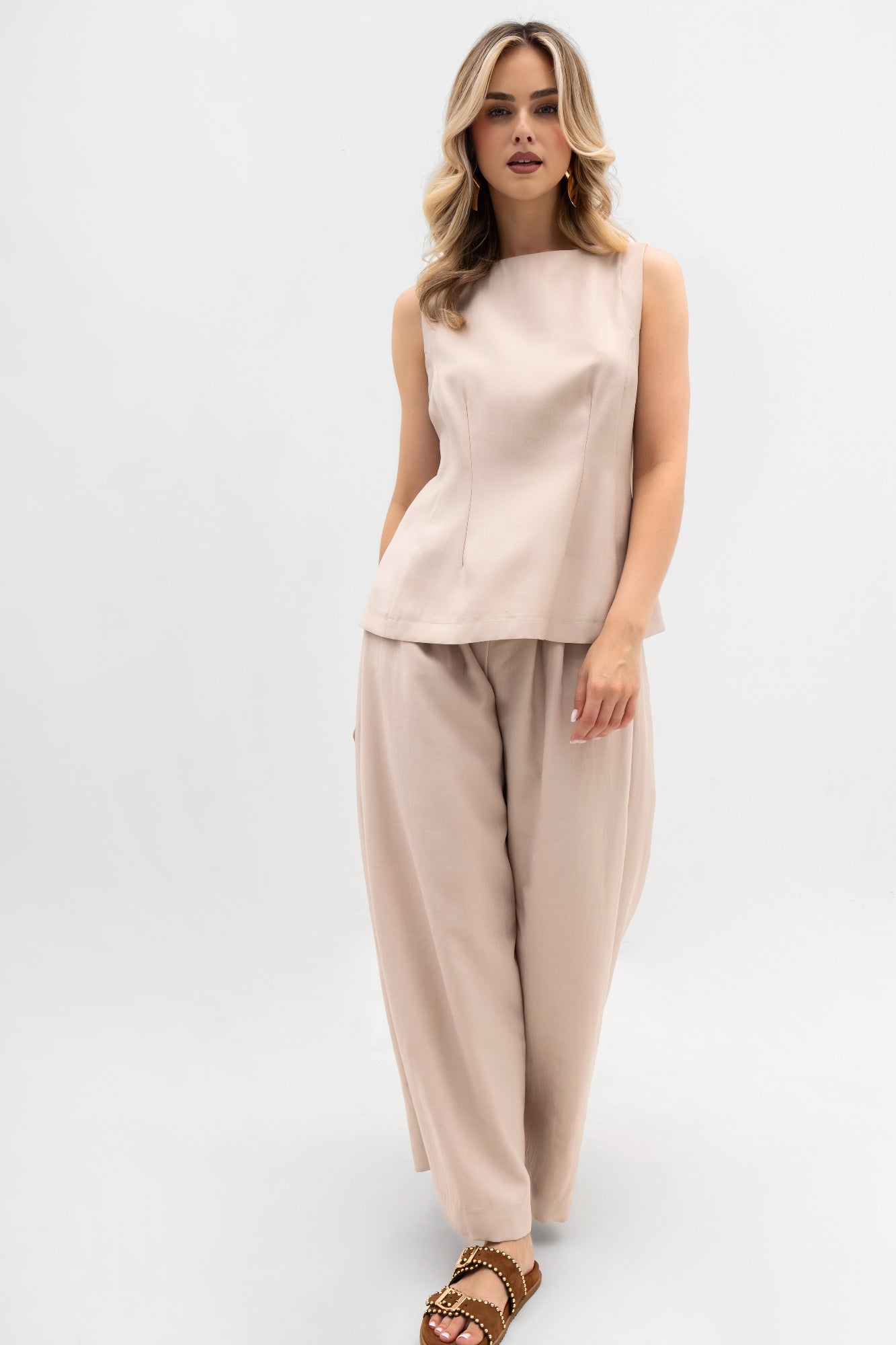 Weit geschnittene Damenhose mit Bundfalten – elegantes Design mit elastischem Bund
