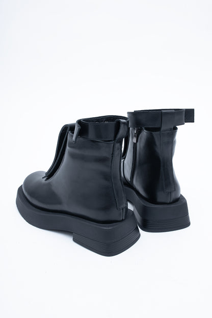 Skórzane Botki Ozdobnym Paskiem 2w1