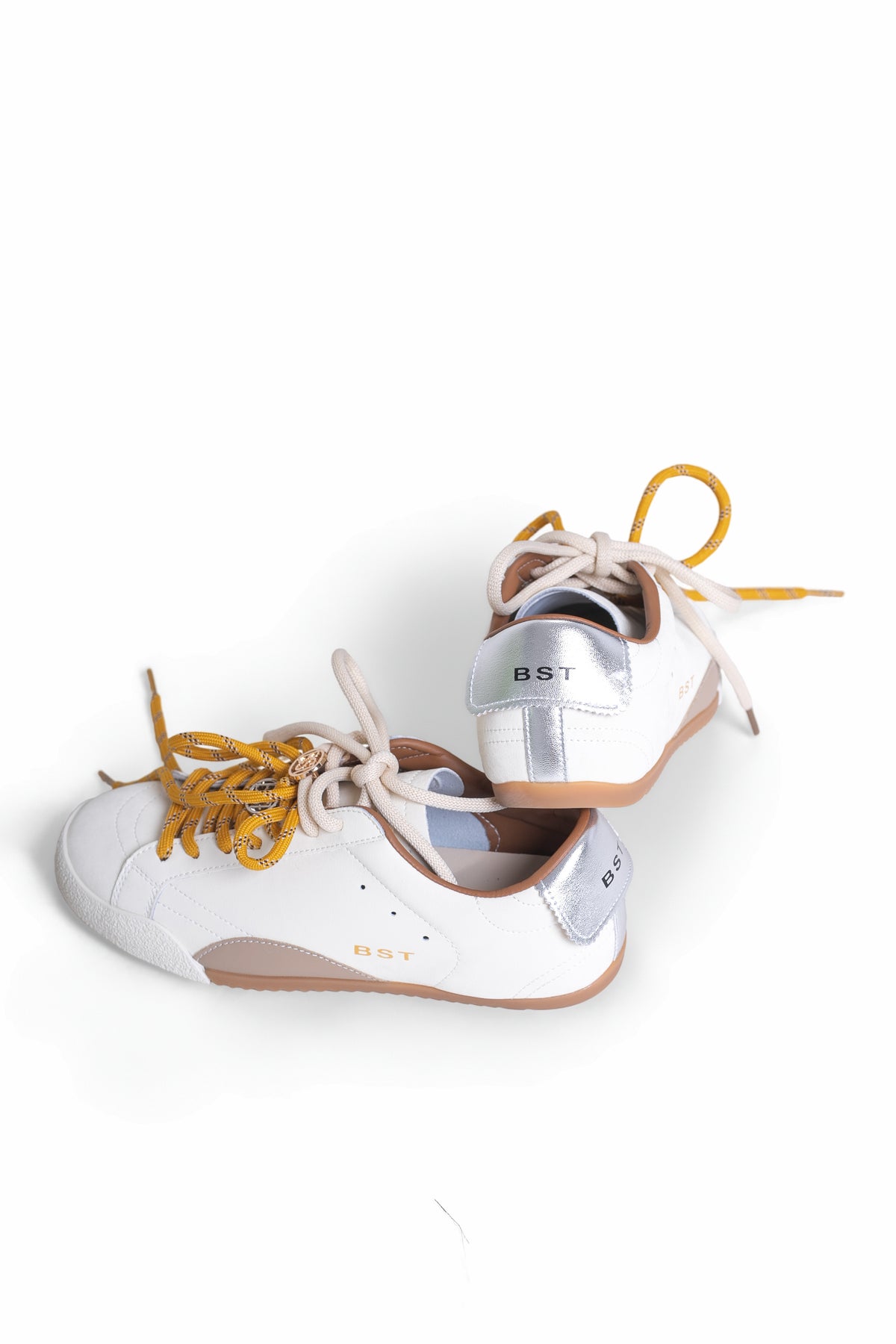 BASTI Sneakersy skórzane
